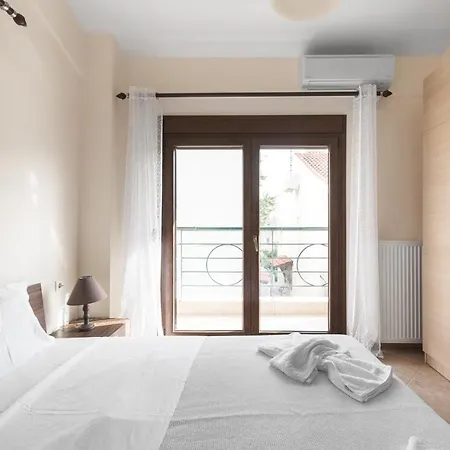 #Luxlikehome Nikiti Central Maisonette 2